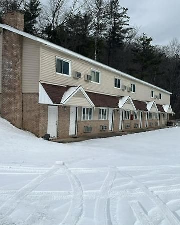 Economy Inn Alfred Exterior photo